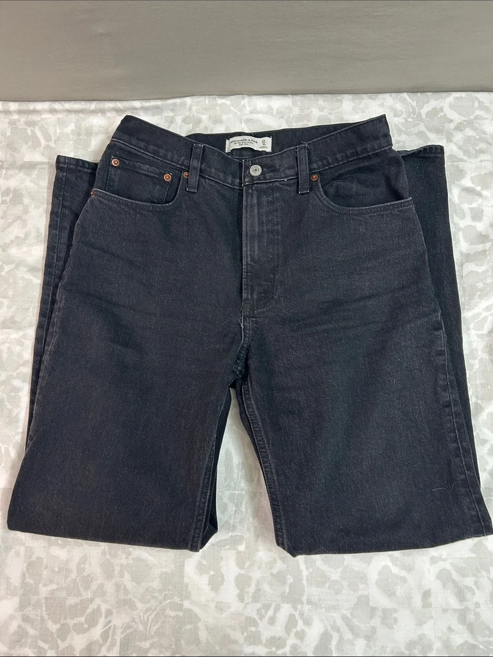 Abercrombie & Fitch euc minimal